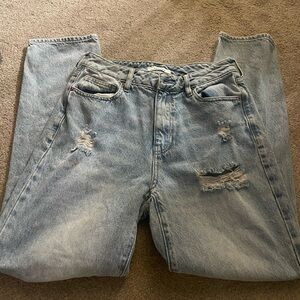Lightwashed jeans from pacsun only worn once very good condition and very cute